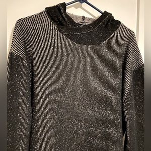COMPANY 81  Black & White, Sweater Hoodie MEN'S SIZE Med